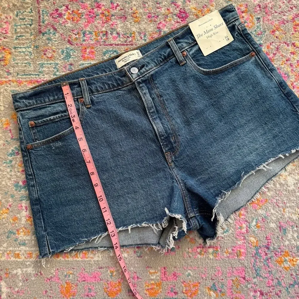 Abercrombie & Fitch High Rise Mom 2.5” Blue Raw Hem Shorts Women’s Size 34/ 18 - Picture 3 of 10
